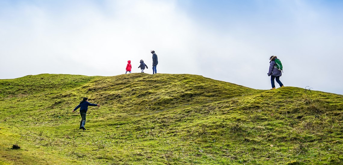 family-hill-walking