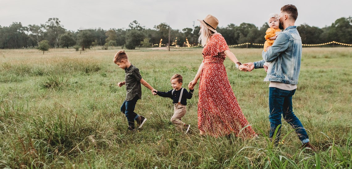 happy-family-outdoors